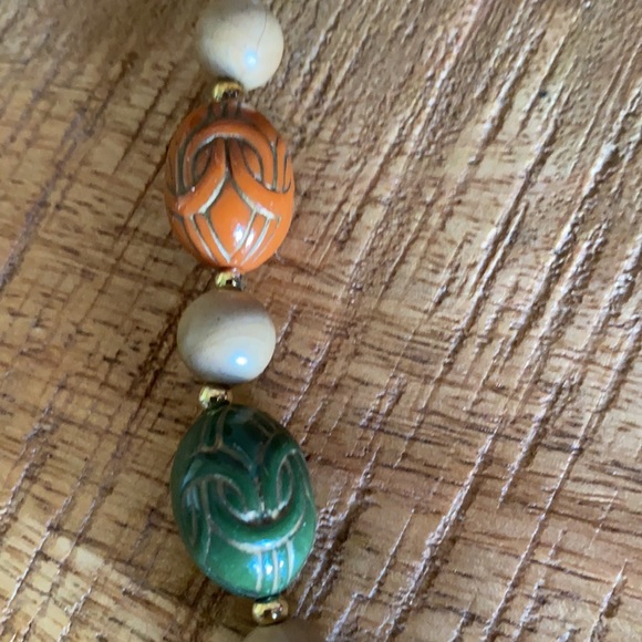 Necklace, light weight - Picture 2 of 4